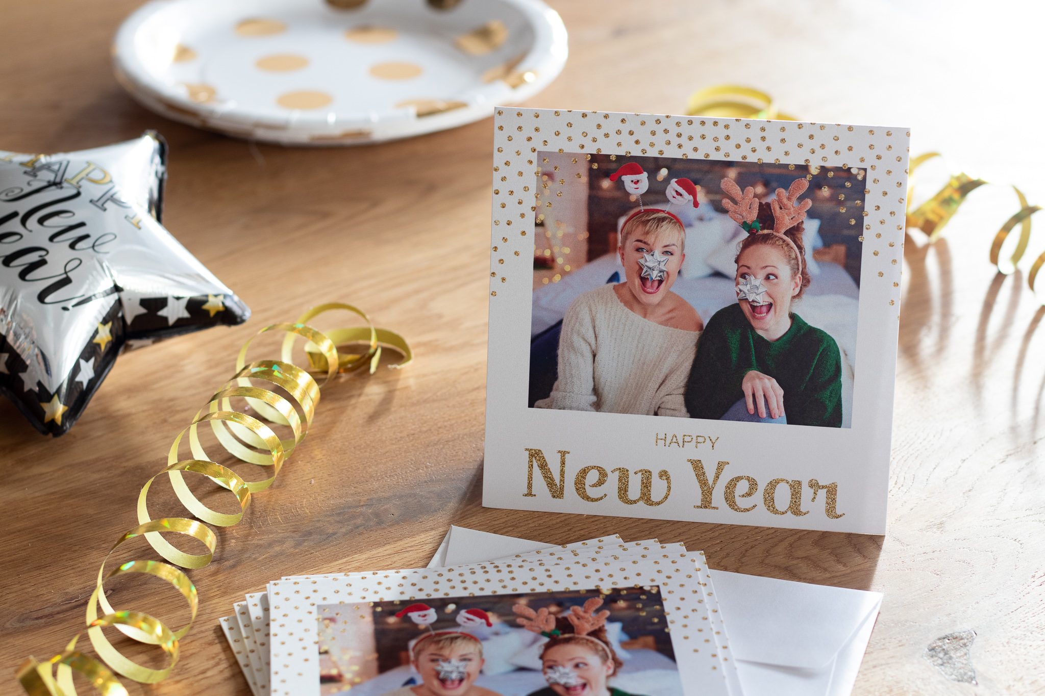 Auguri di buon anno personalizzati da inviare ai propri cari. Auguri di buon anno personalizzati da inviare ai propri cari.