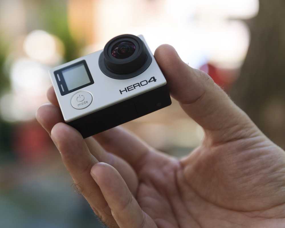 Actioncam GoPro Hero4 Action cams are surprisingly small, solid, and handy