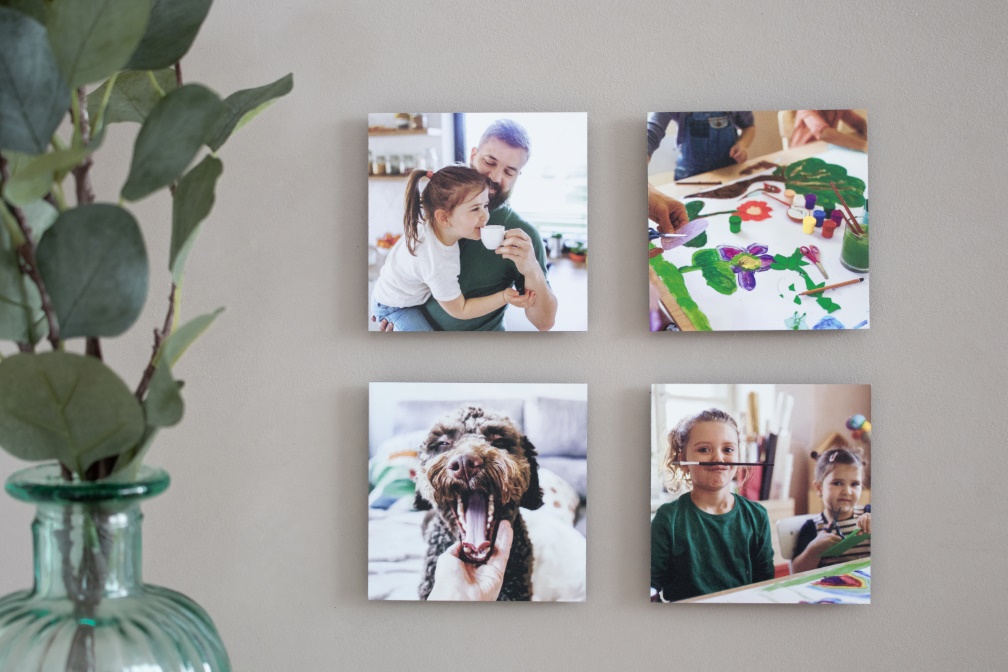 Deine schönsten Familienbilder als Mini Wanddeko. Deine schönsten Familienbilder als Mini Wanddeko.