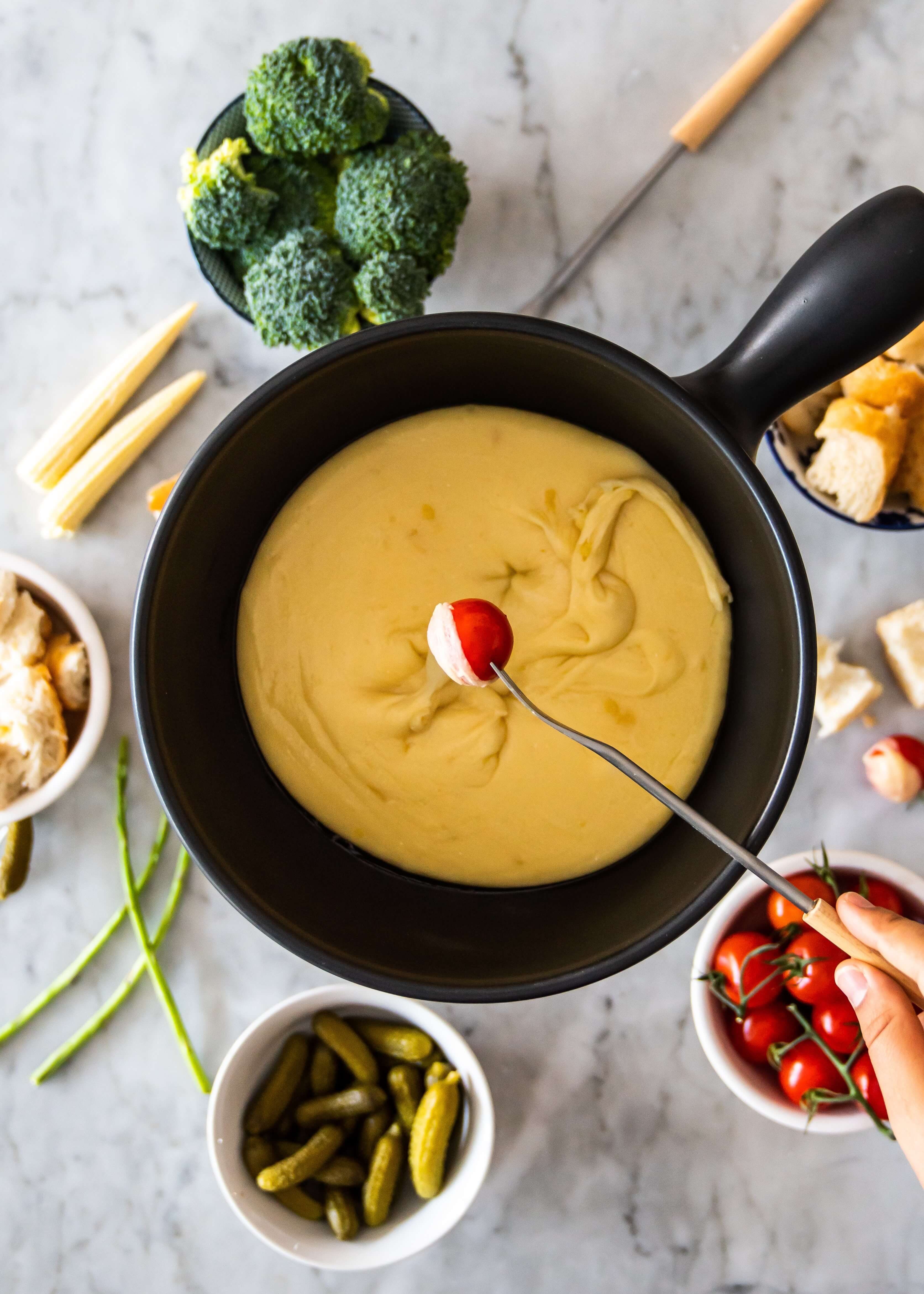 Veganes Käsefondue Veganes Käsefondue