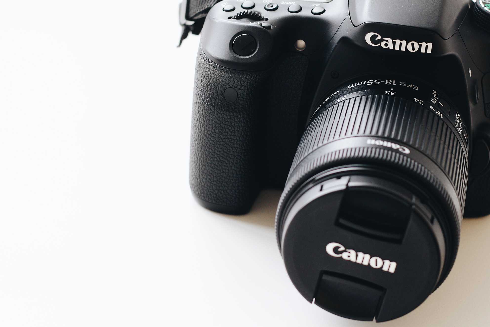 Appareil avec un objectif de kit de 18 à 55 mm Appareil avec un objectif de kit de 18 à 55 mm